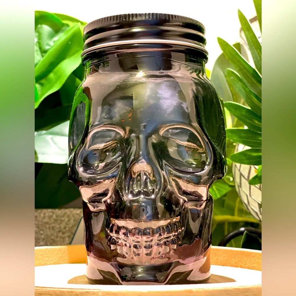 TARGET BULLSEYE BLACK SKULL GLASS JAR 1CT